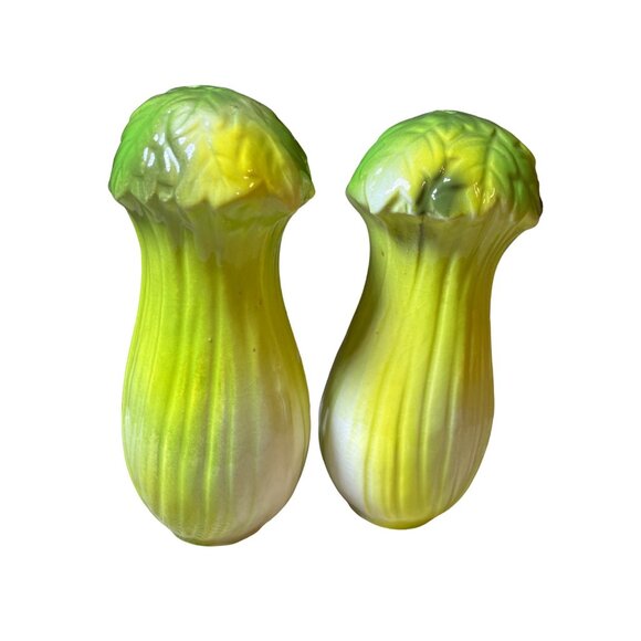 Vintage Celery Salt  and Pepper Shaker Set - Picture 3 of 11
